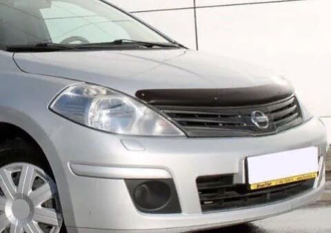 Дефлектор капота (мухобойка) Nissan Tiida 2004-2011 (Ниссан Тиида) SIM